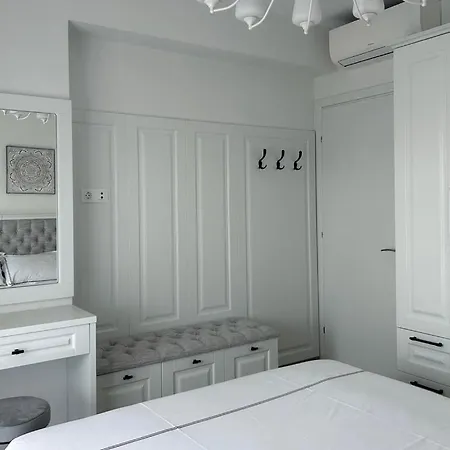 Apartment Royal - *