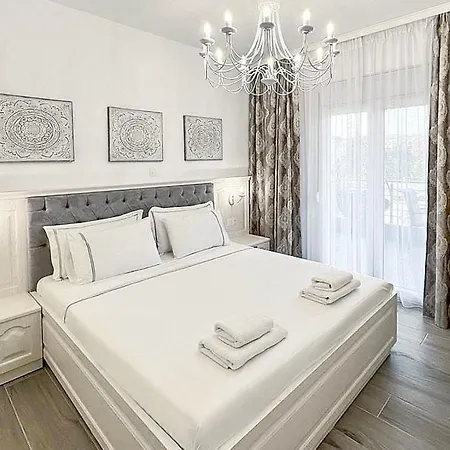 Apartmán Royal - *